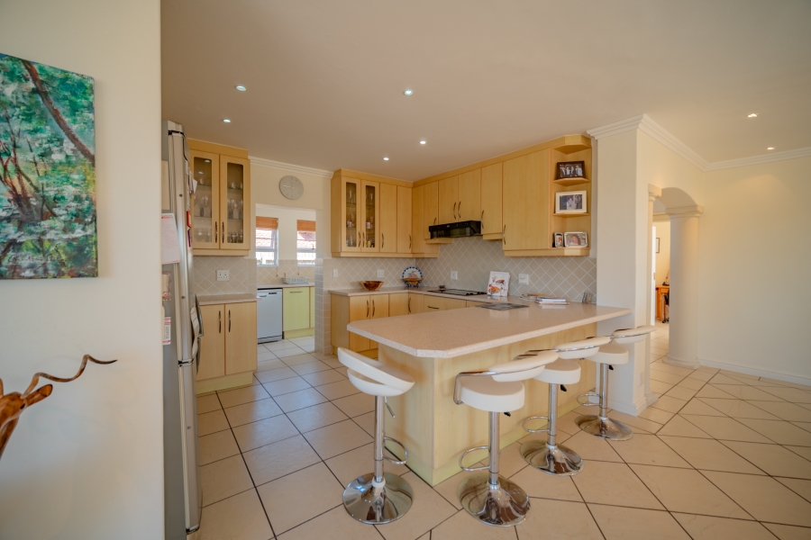 4 Bedroom Property for Sale in St Francis On Sea Eastern Cape